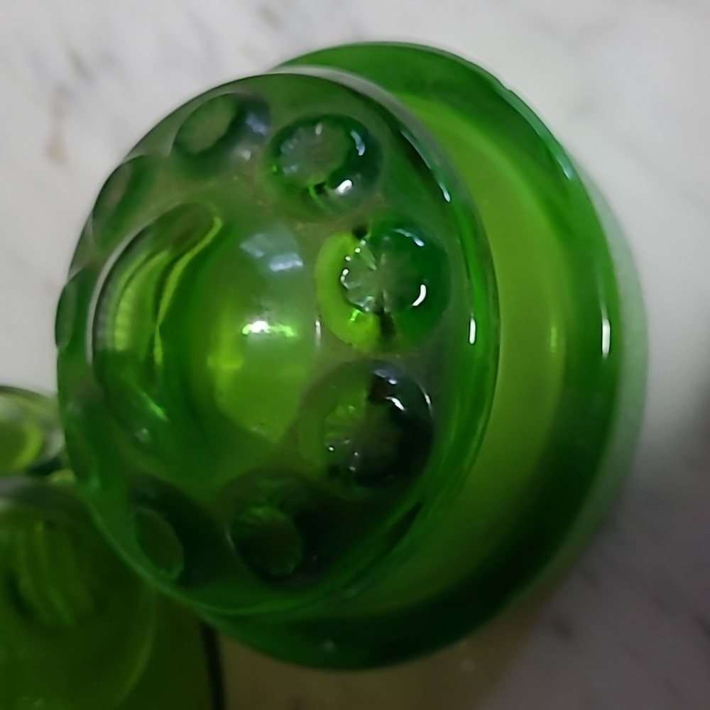 Emerald Green Moon Ans Stars Glass Jar with Lid (111) - Picture 4 of 4